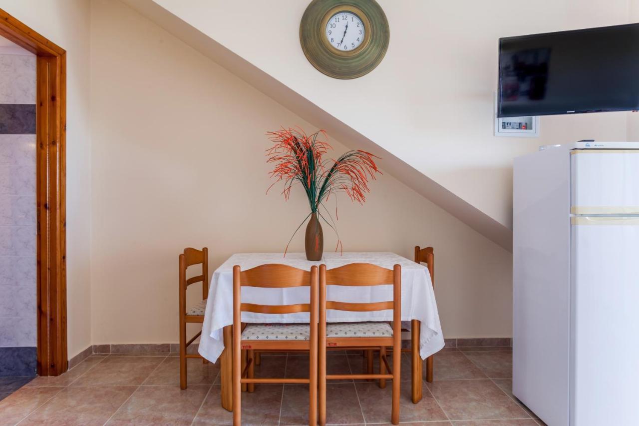Christine Seaside Apartments In Chania Stalós Dış mekan fotoğraf