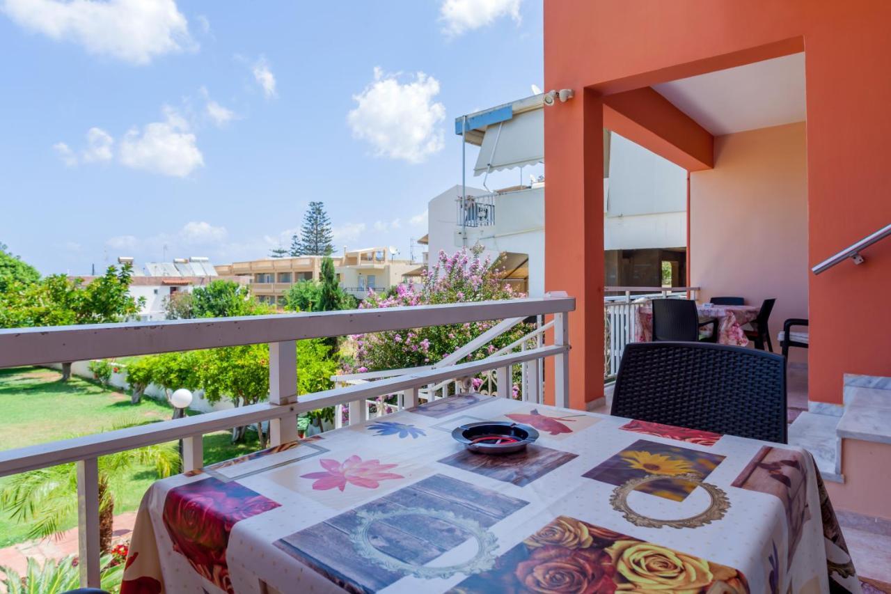 Christine Seaside Apartments In Chania Stalós Dış mekan fotoğraf
