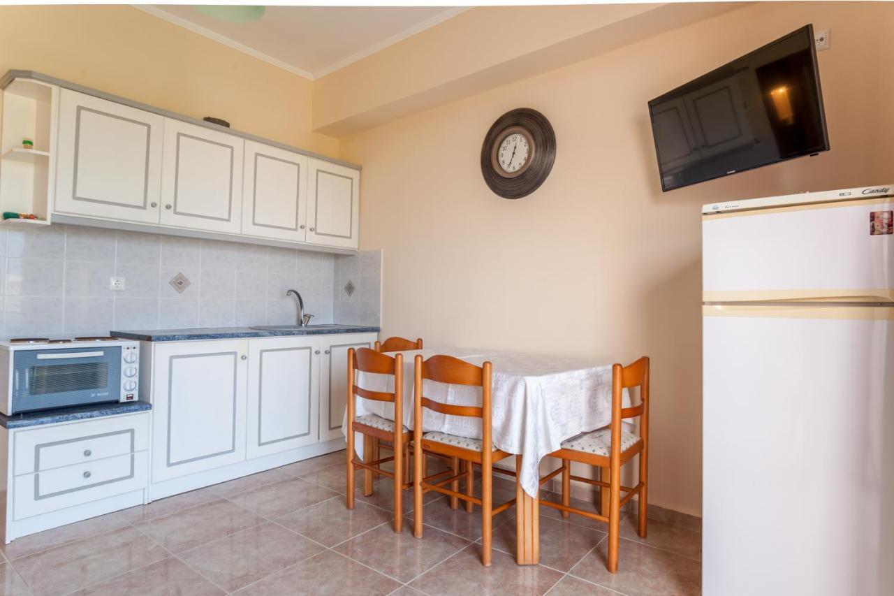Christine Seaside Apartments In Chania Stalós Dış mekan fotoğraf