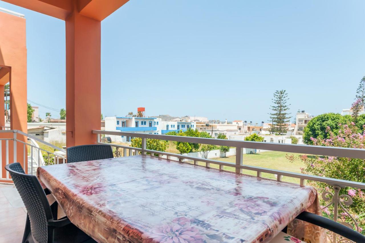 Christine Seaside Apartments In Chania Stalós Dış mekan fotoğraf