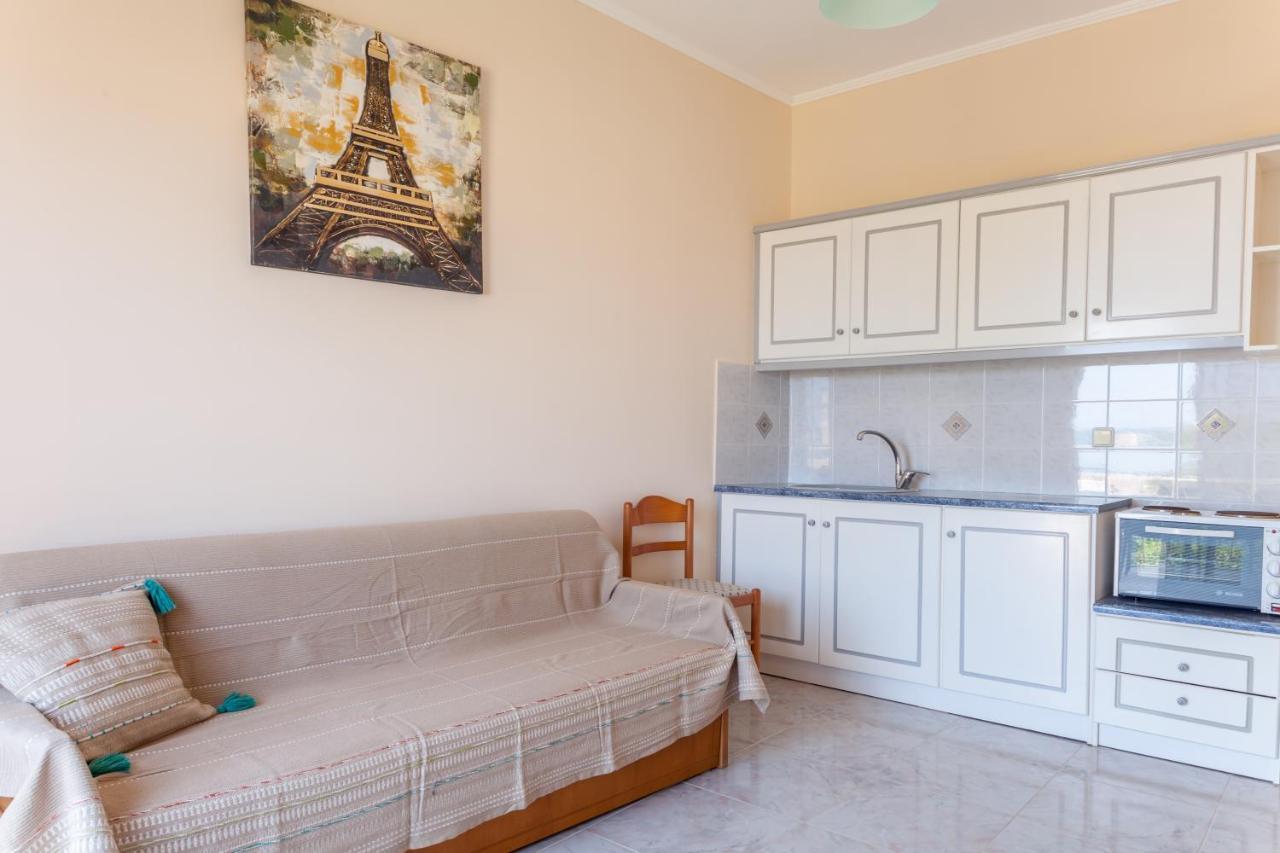 Christine Seaside Apartments In Chania Stalós Dış mekan fotoğraf