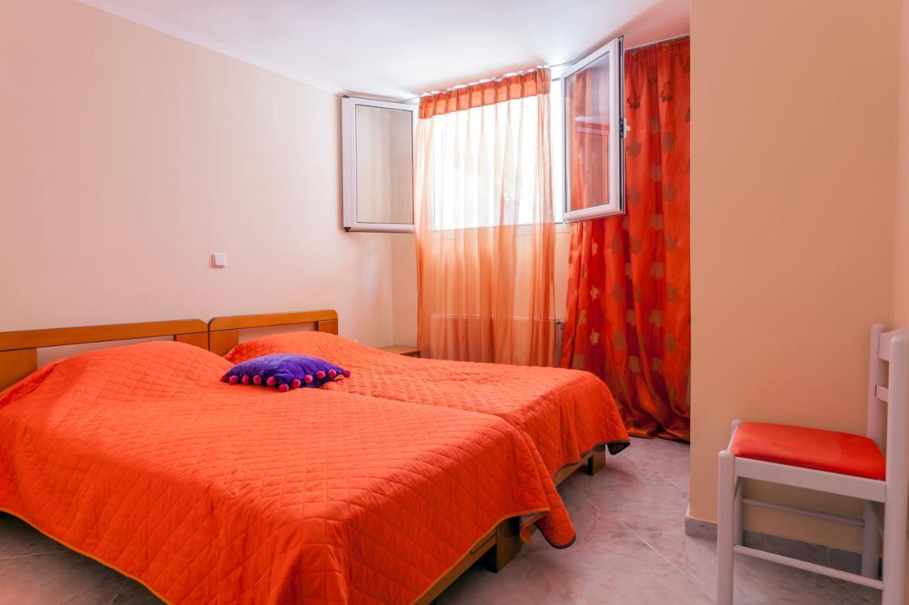Christine Seaside Apartments In Chania Stalós Dış mekan fotoğraf